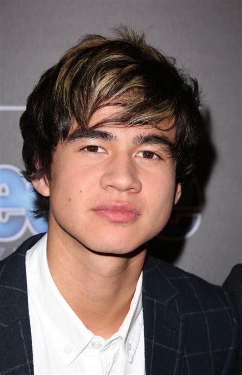 calum hood|Calum Hood Biography